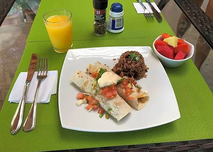 Hotel Tamarindo Village Hotel