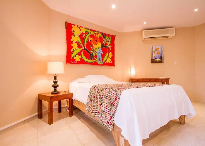 Tamarindo Village Hotel Hotel
