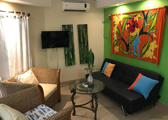 Tamarindo Village Hotel Hotel